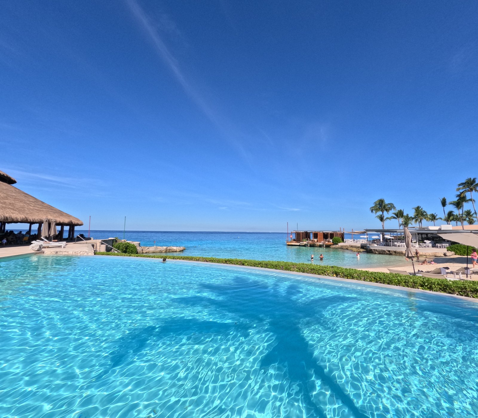 Equipo de Viajes en Oferta en oficina